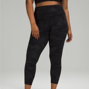 Lululemon black camo align 25” leggings size 6